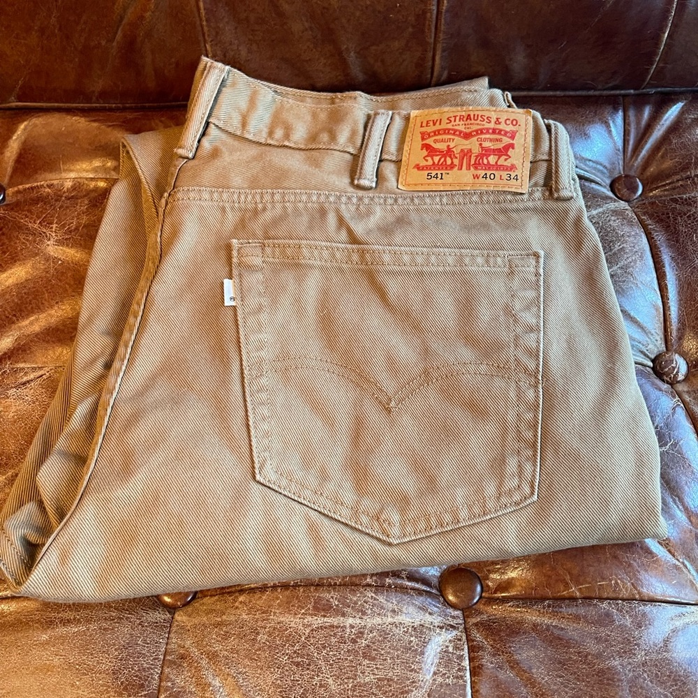 Levi’s 541 Athletic Fit Taper Leg Jeans Men’s Size 40x34